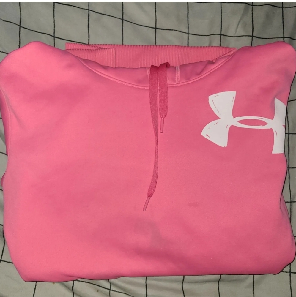 Under armour womens medium pull over hoodie